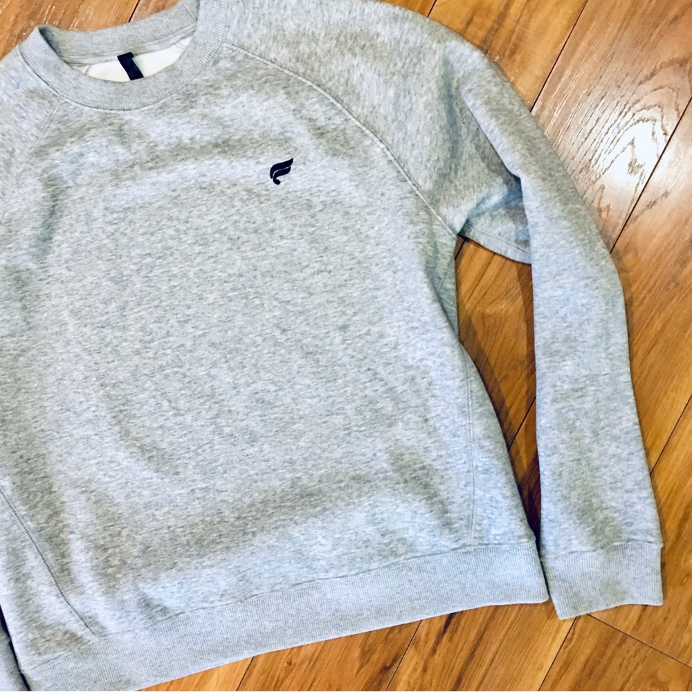 Fabletics sweatshirt grey gray fitness gym yoga athleisure medium soft c…